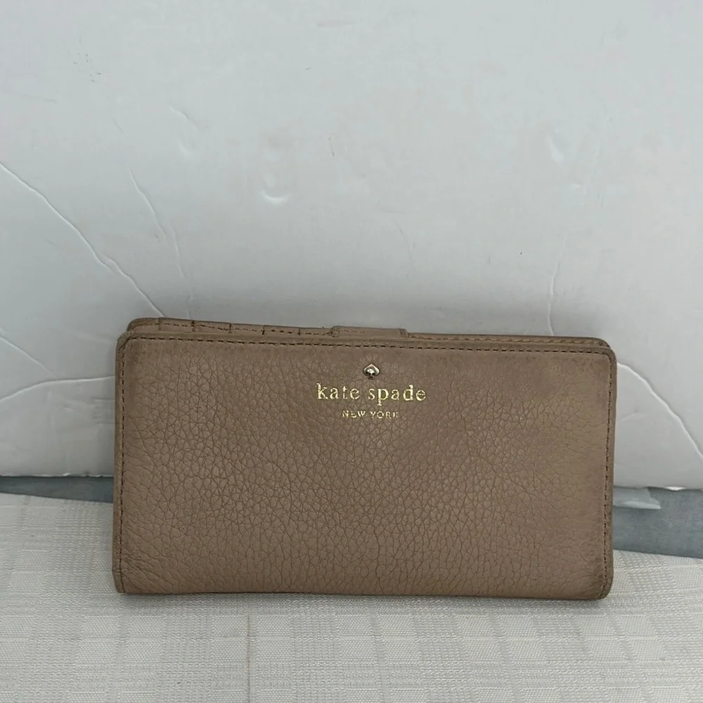 Kate Spade Grand Street Stacy wallet